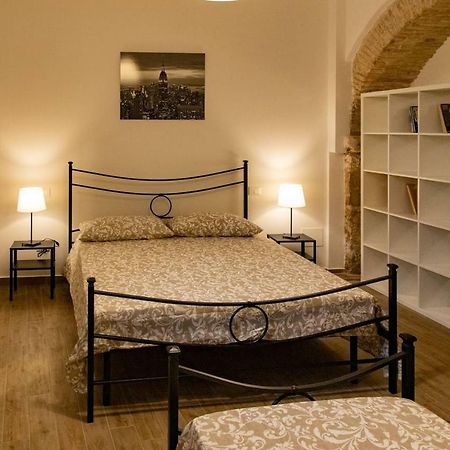 Apartmán Casa Concerie Quattro Sulmona Exteriér fotografie