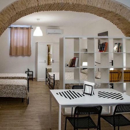 Apartmán Casa Concerie Quattro Sulmona Exteriér fotografie